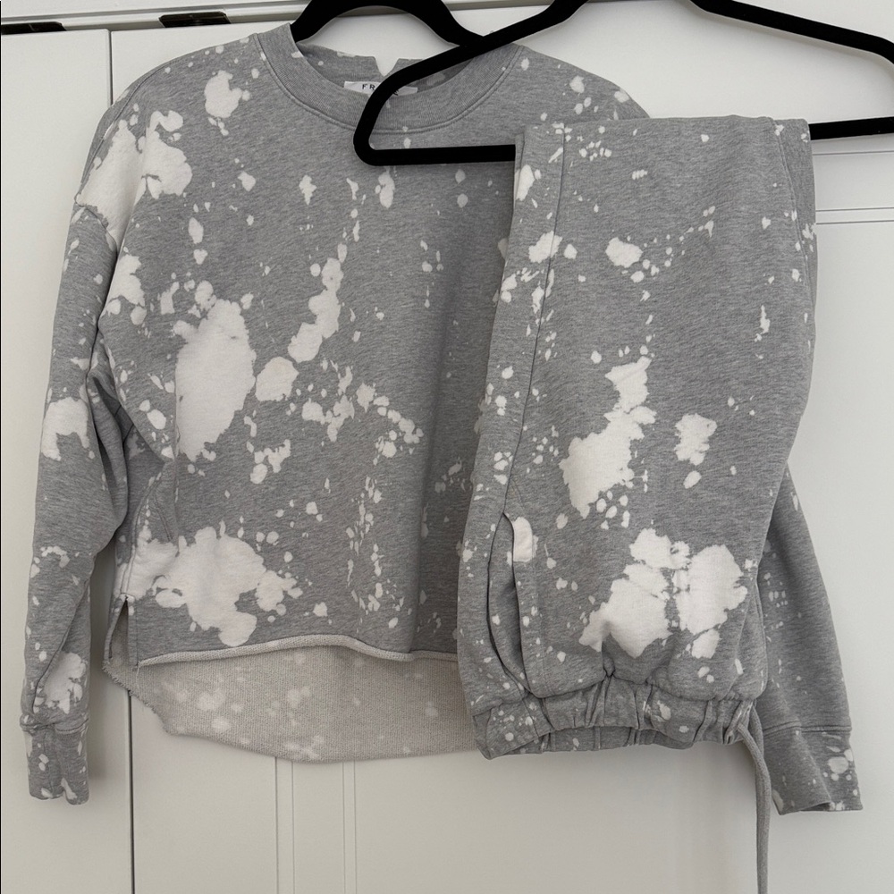 Frame Denim Gray and White sweatshirt and joggers set.